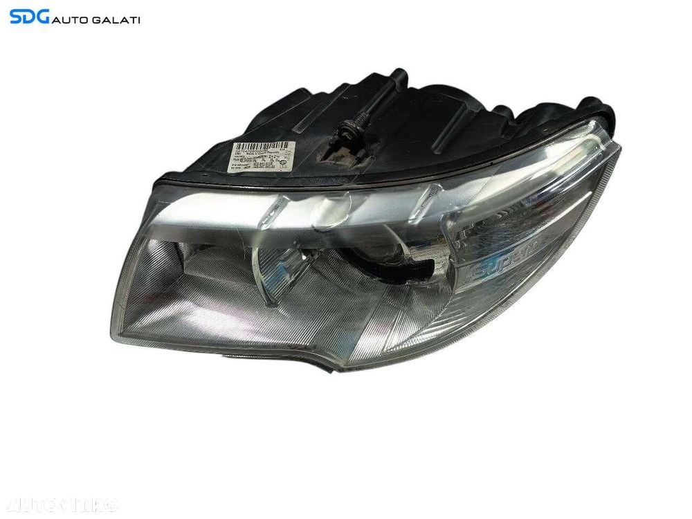 Far Stanga Xenon Skoda Superb 2 2008 - 2015 Cod 3T2941017E 5DV009000-00 7L6941329B (Ureche Laterala si Inferioara Lipsa) [L7040] - 2