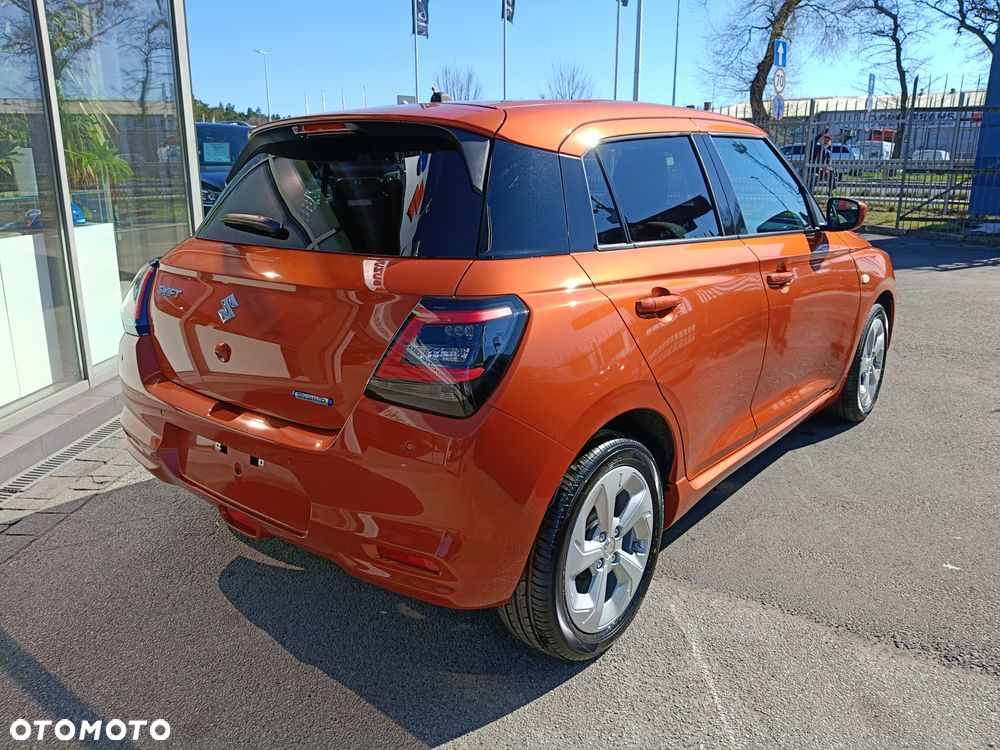 Suzuki Swift 1.2 Dualjet SHVS Premium Plus CVT - 4