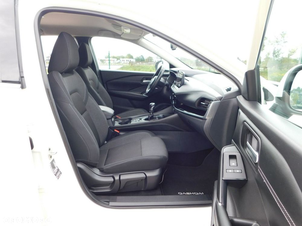 Nissan Qashqai 1.3 DIG-T N-Connecta - 12