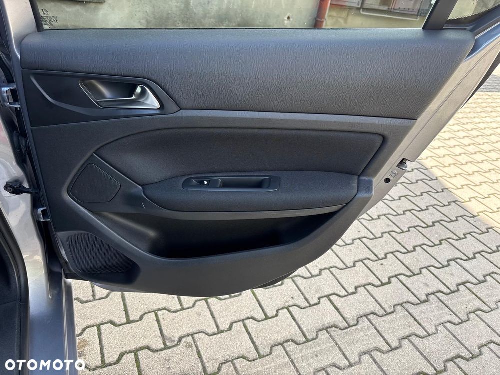 Peugeot 308 - 22