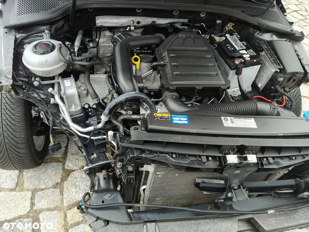 Volkswagen Golf - 12