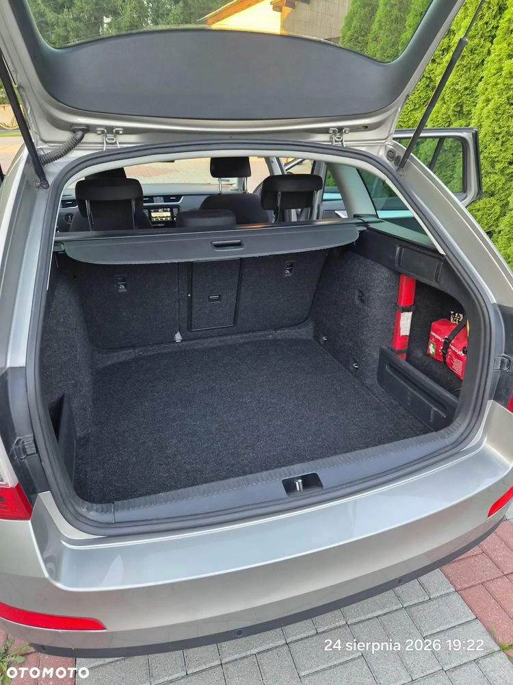 Skoda Octavia 2.0 TDI Ambition DSG - 10