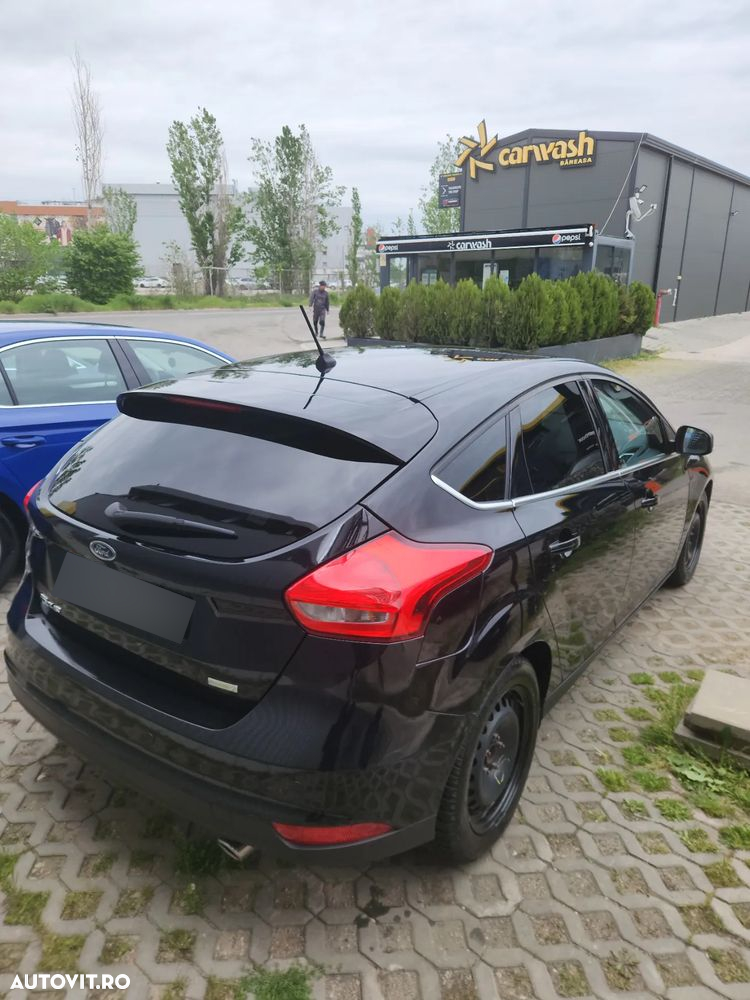 Ford Focus 1.5 Ecoboost Titanium - 17