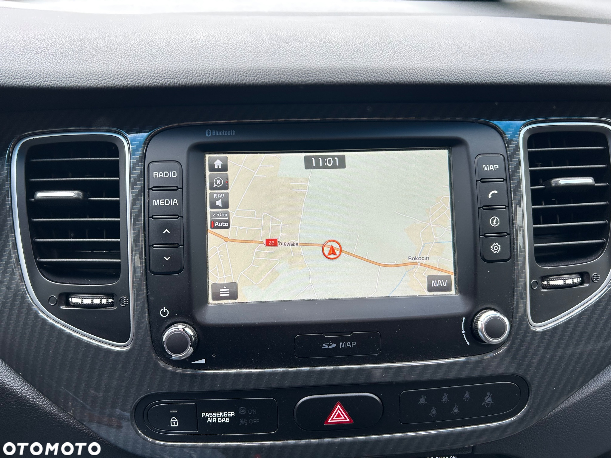 Kia Carens 1.7 CRDi L 7os DCT - 35
