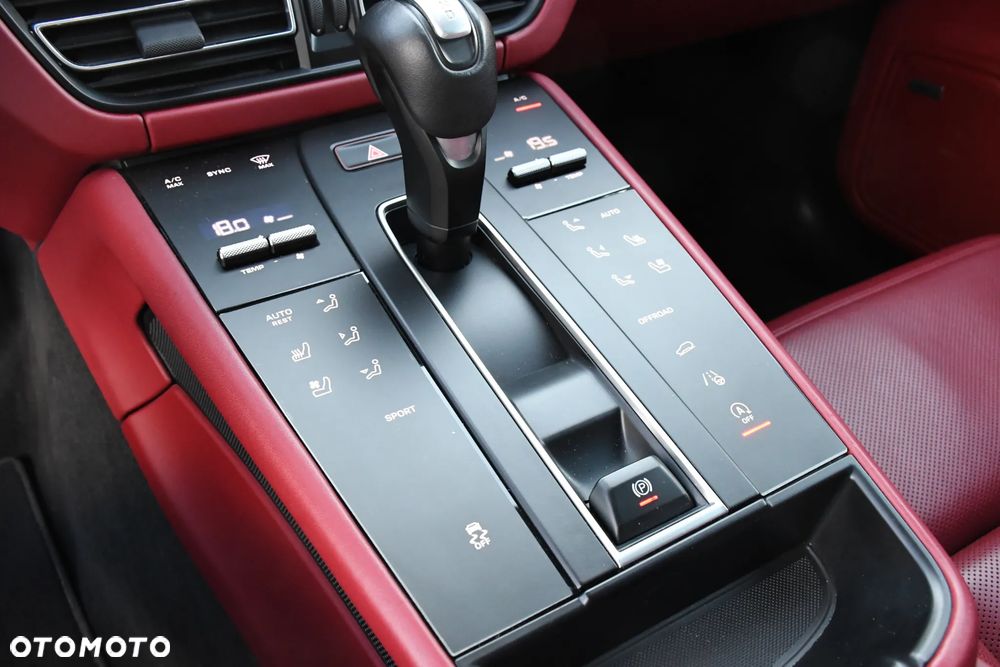 Porsche Macan PDK - 22