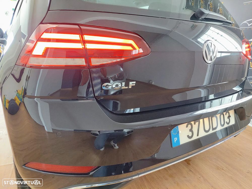 VW Golf 1.6 TDI Confortline - 14
