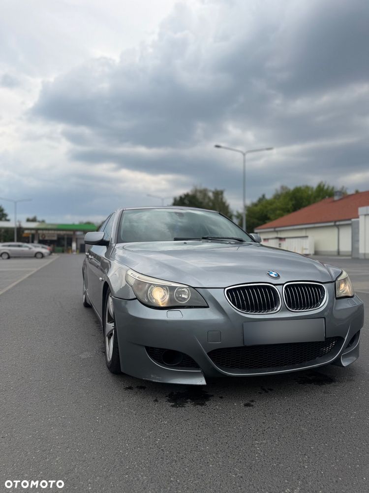 BMW Seria 5 525d - 8