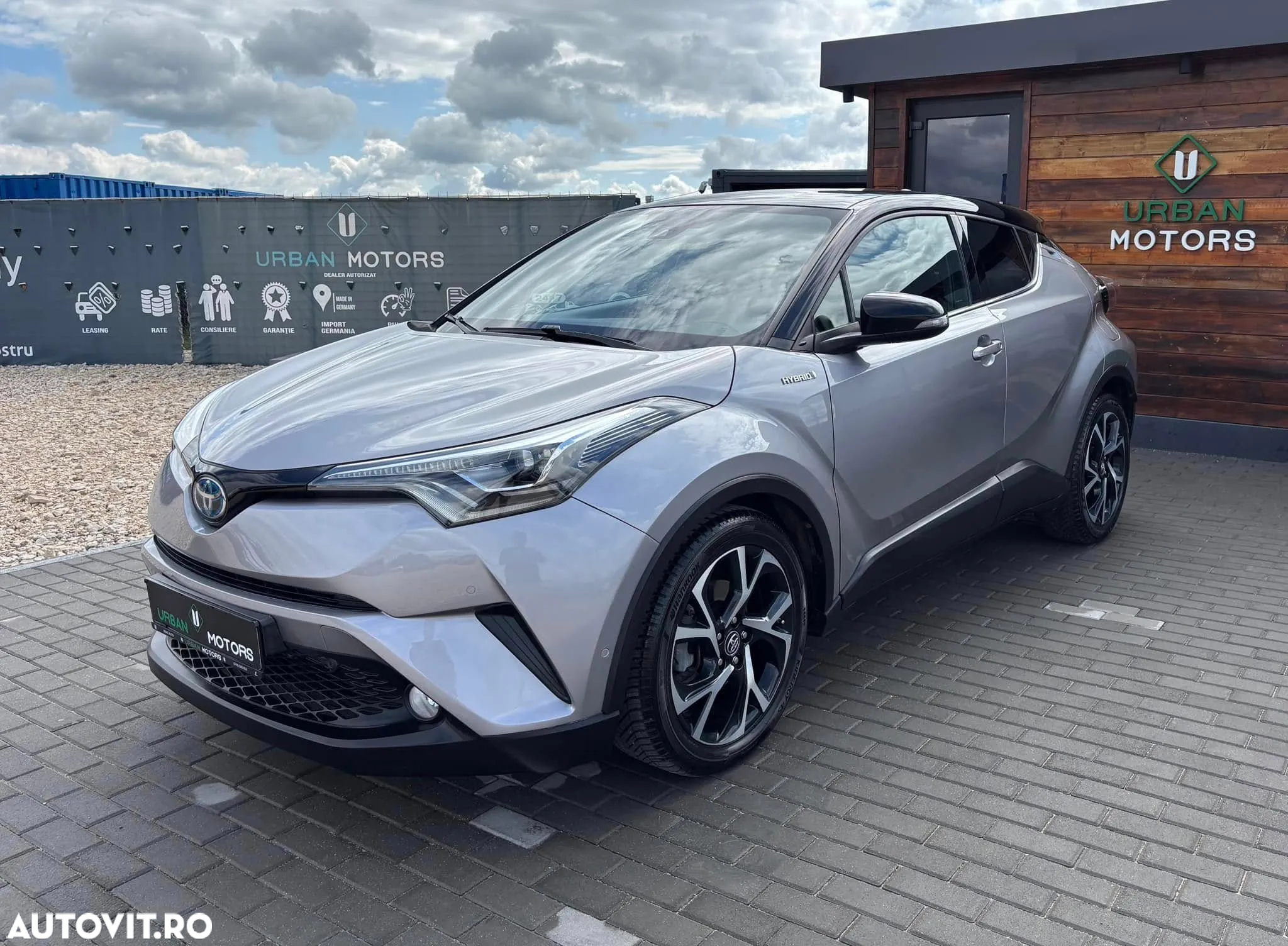 Toyota C-HR Hybrid Lounge - 22