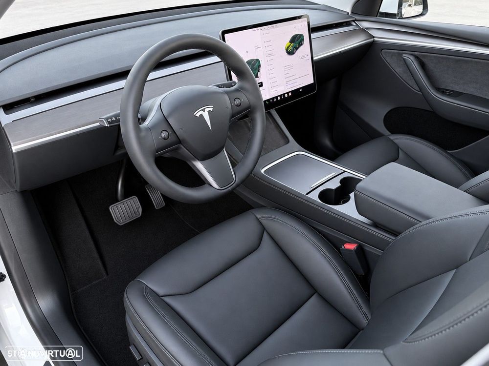 Tesla Model Y Long Range Dual Motor AWD - 8