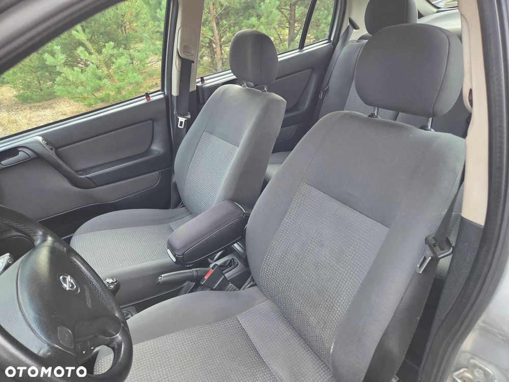 Opel Astra 1.7 CDTI Enjoy - 15