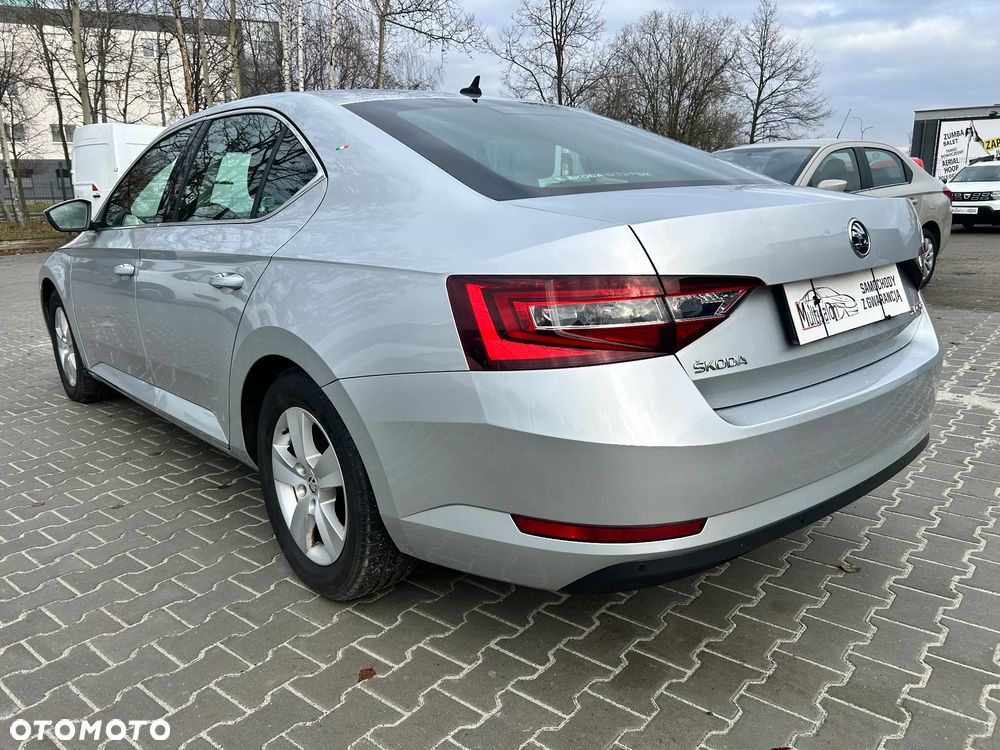 Skoda Superb 1.8 TSI Ambition DSG - 3