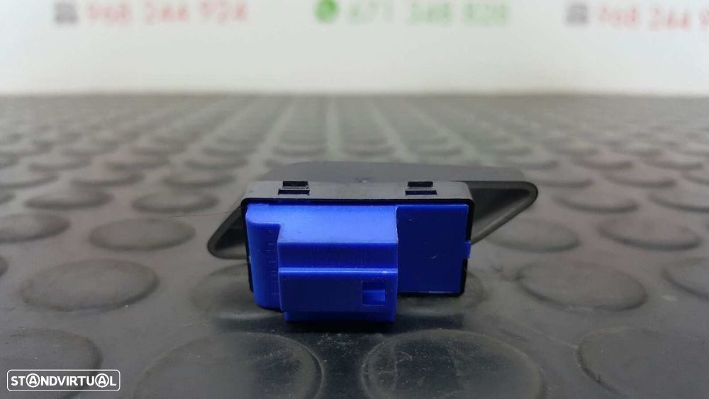 CONTROLE DE BLOQUEIO DE PORTA VOLKSWAGEN GOLF VI (5K1) ADVANCE - 7