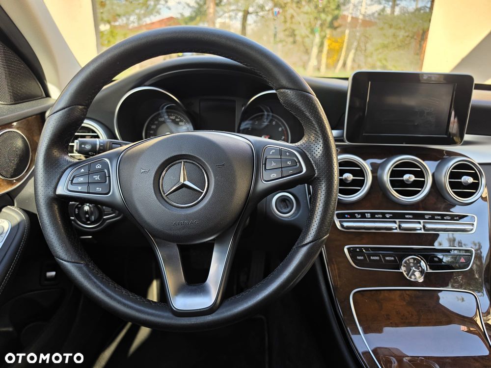 Mercedes-Benz Klasa C 200 4-Matic 7G-TRONIC - 17