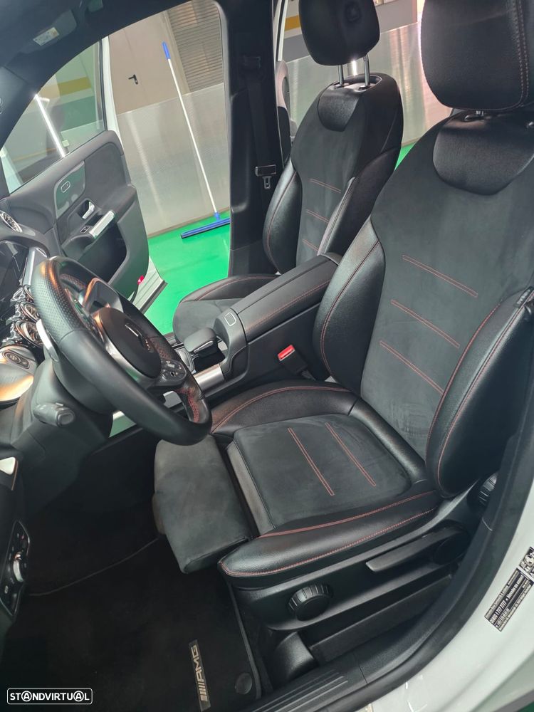 Mercedes-Benz GLB 180 - 4