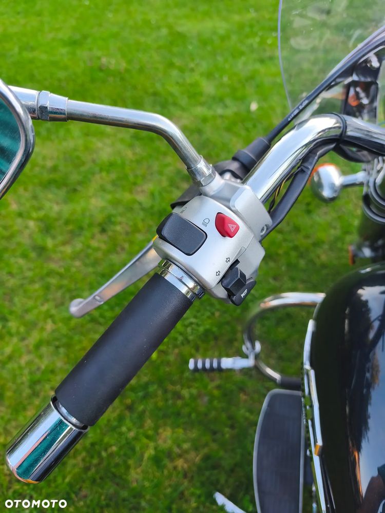 Suzuki VL 800 Volusia - Boulevard C50 - 30