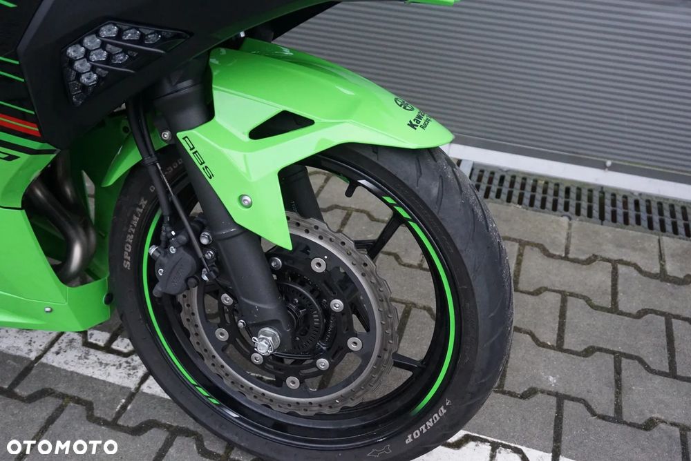 Kawasaki Ninja 400 - 7