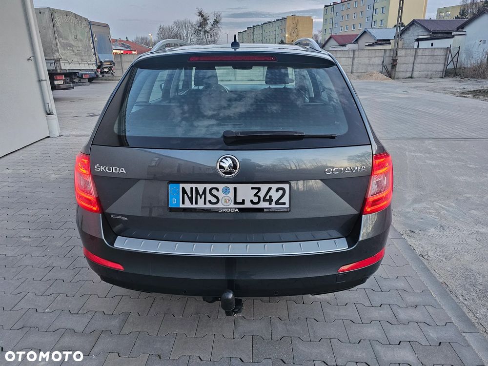Skoda Octavia 2.0 TDI DSG Style - 5