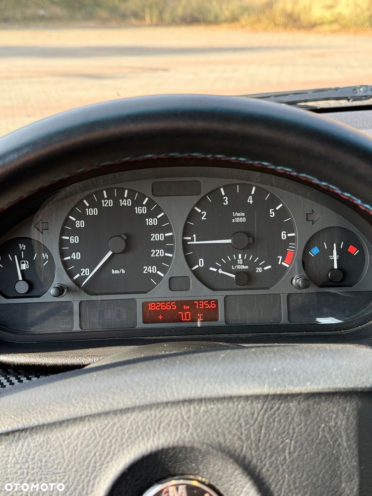 BMW Seria 3 316i - 16