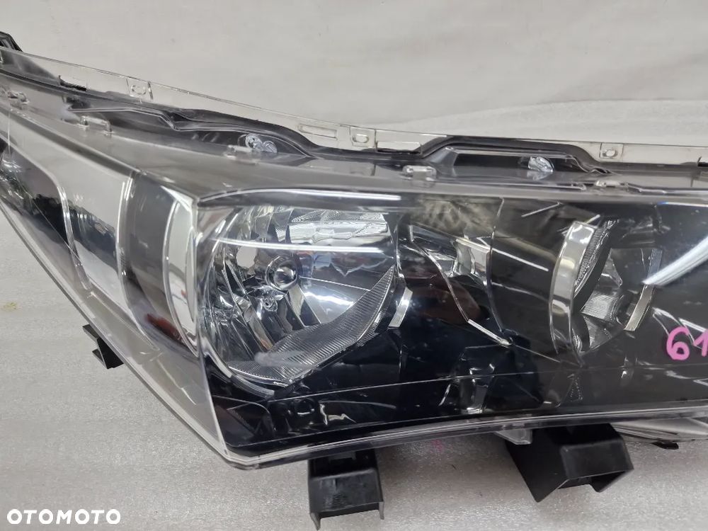 TOYOTA COROLLA E16 E18 13- LAMPA LED PRAWA PRZEDNIA PRZÓD , NR 81110-02E71-00 , NR AUKCJI LL61 - 4