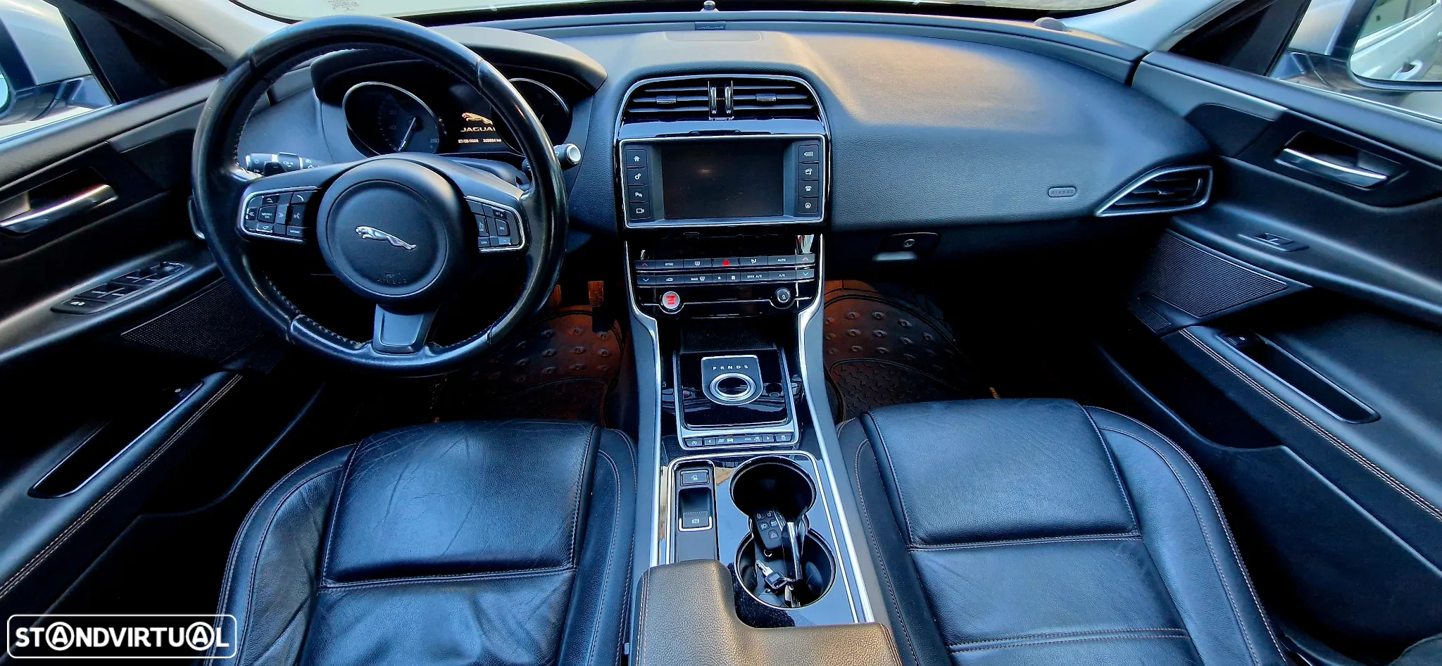 Jaguar XE 2.0 D Prestige Aut. - 6