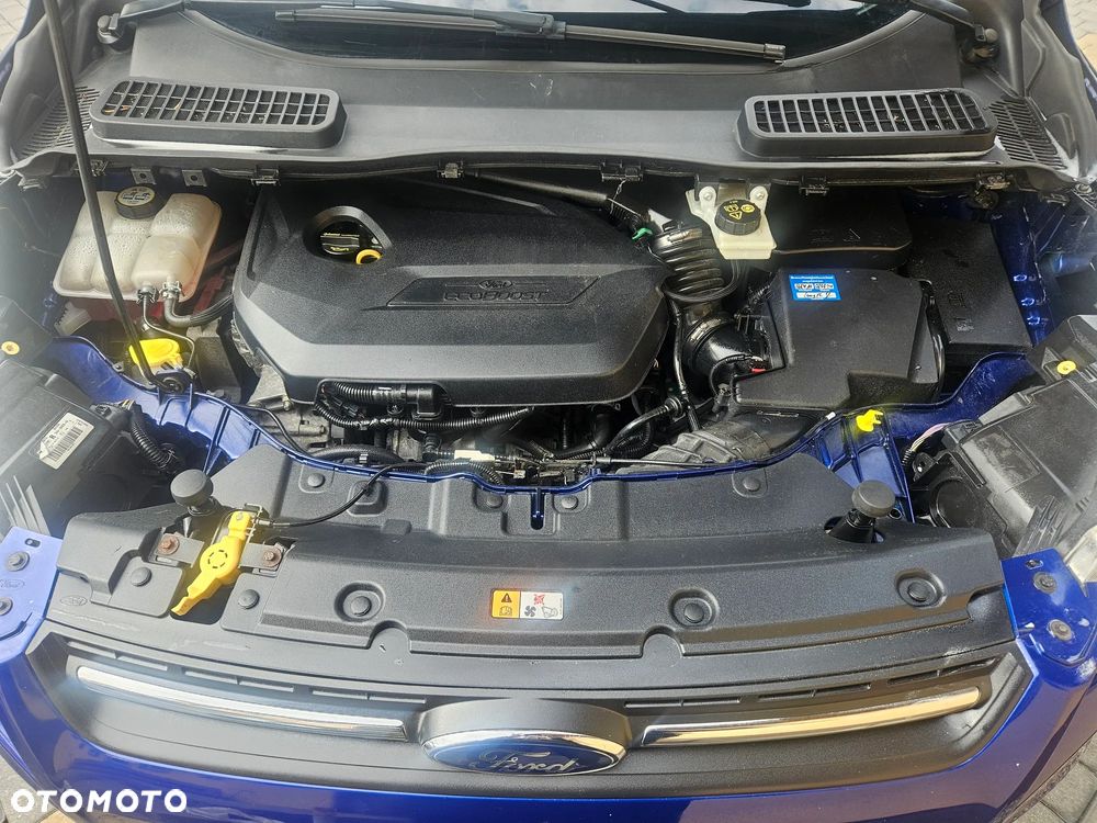 Ford Kuga 1.6 EcoBoost 2x4 Titanium - 17