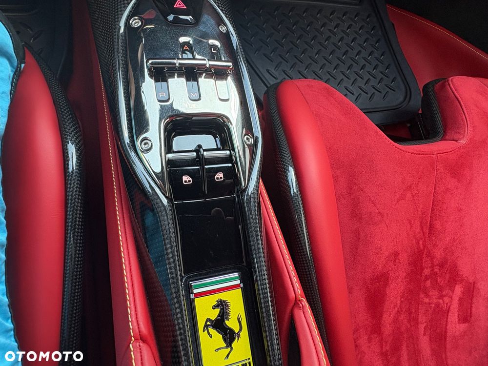 Ferrari SF90 Stradale - 37