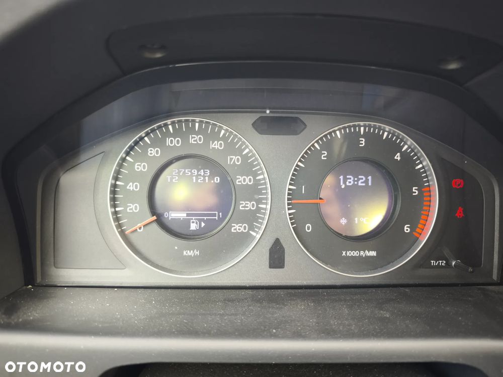 Volvo V70 2.4 D DPF Momentum - 3