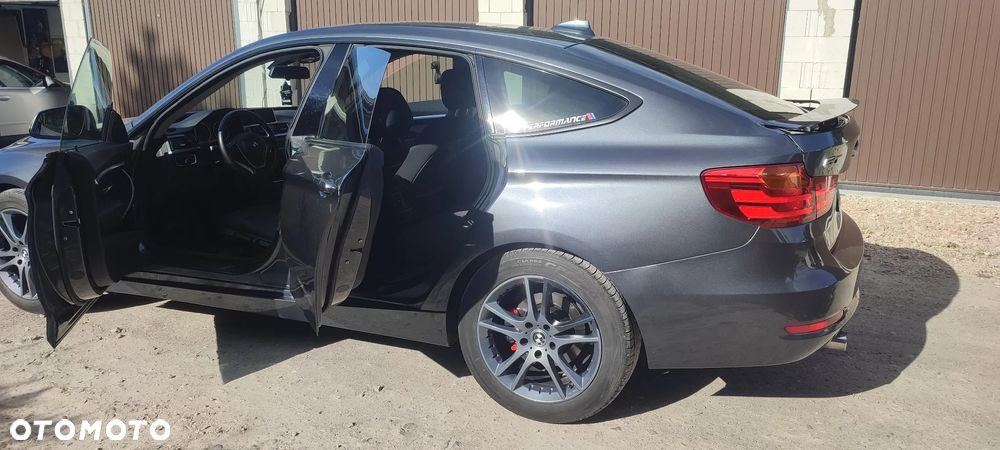 BMW Seria 3 320d xDrive - 7