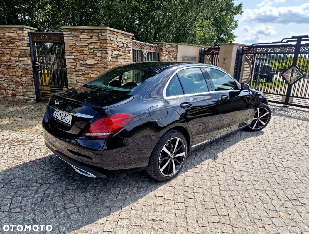 Mercedes-Benz Klasa C 180 9G-TRONIC - 8
