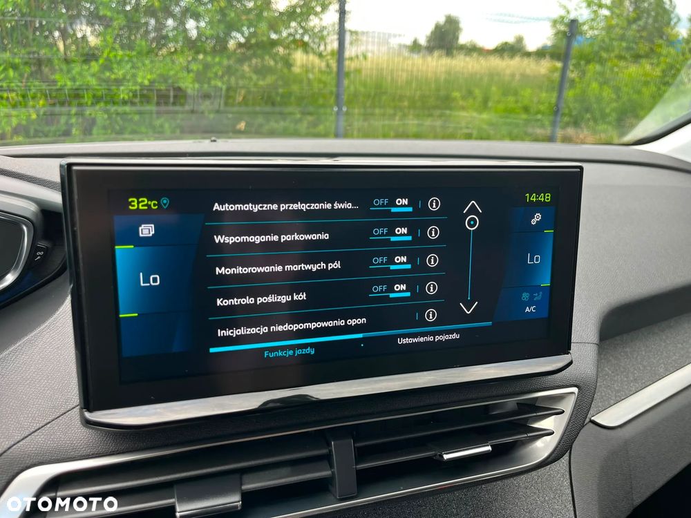 Peugeot 3008 225 e-EAT8 Allure Pack - 29