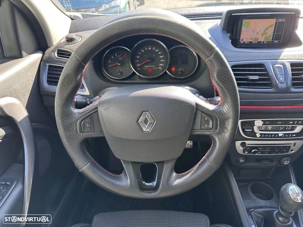 Renault Mégane Sport Tourer 1.5 dCi GT Line - 25