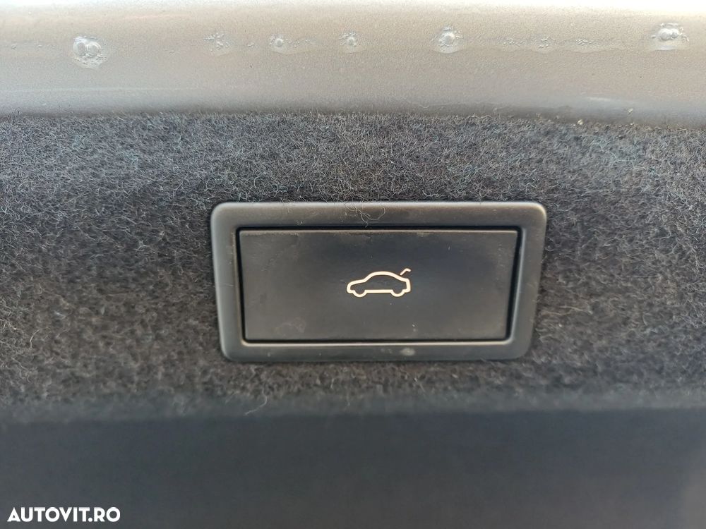 Skoda Superb 2.0 TDI DSG Ambition - 33