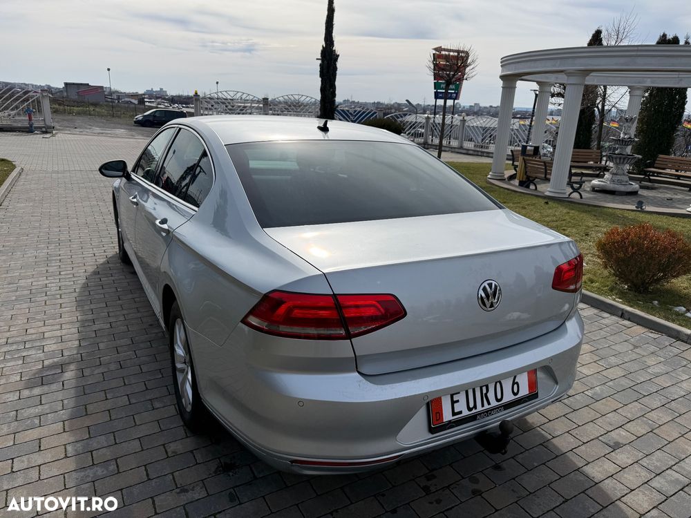 Volkswagen Passat 1.6 TDI SCR DSG Business - 7