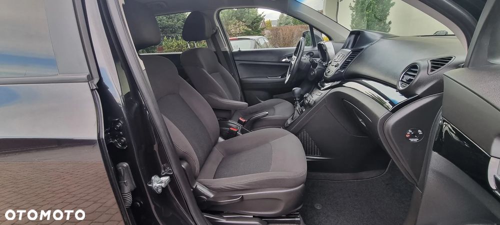 Chevrolet Orlando - 27