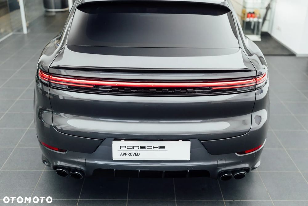 Porsche Cayenne Coupe S - 16