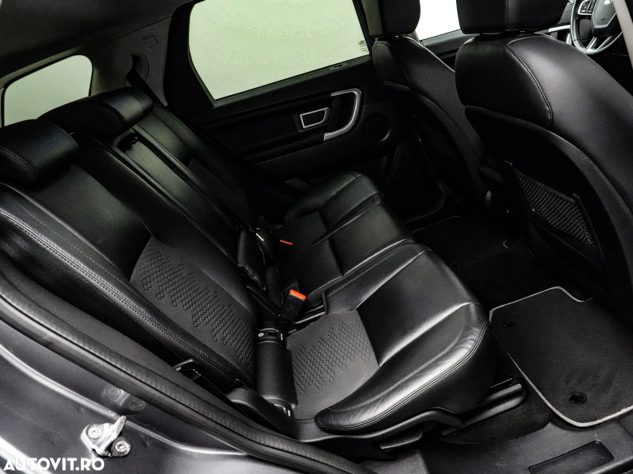 Land Rover Discovery Sport 2.0 l TD4 HSE Aut. - 16