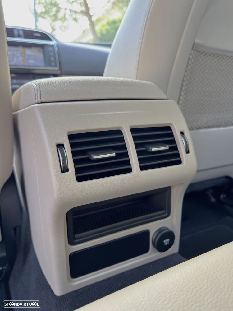 Jaguar XE 2.0 D Prestige Aut. - 44