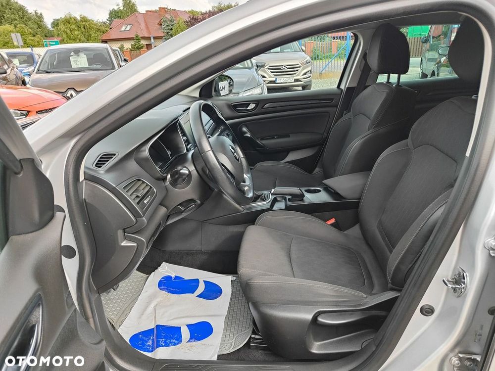 Renault Megane ENERGY TCe 130 LIMITED - 7