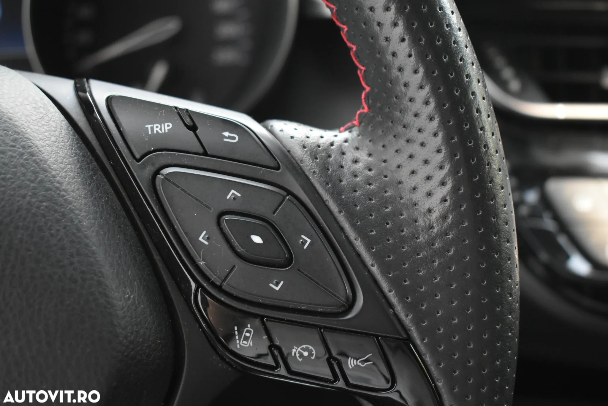 Toyota C-HR 2.0 Hybrid GR Sport - 12