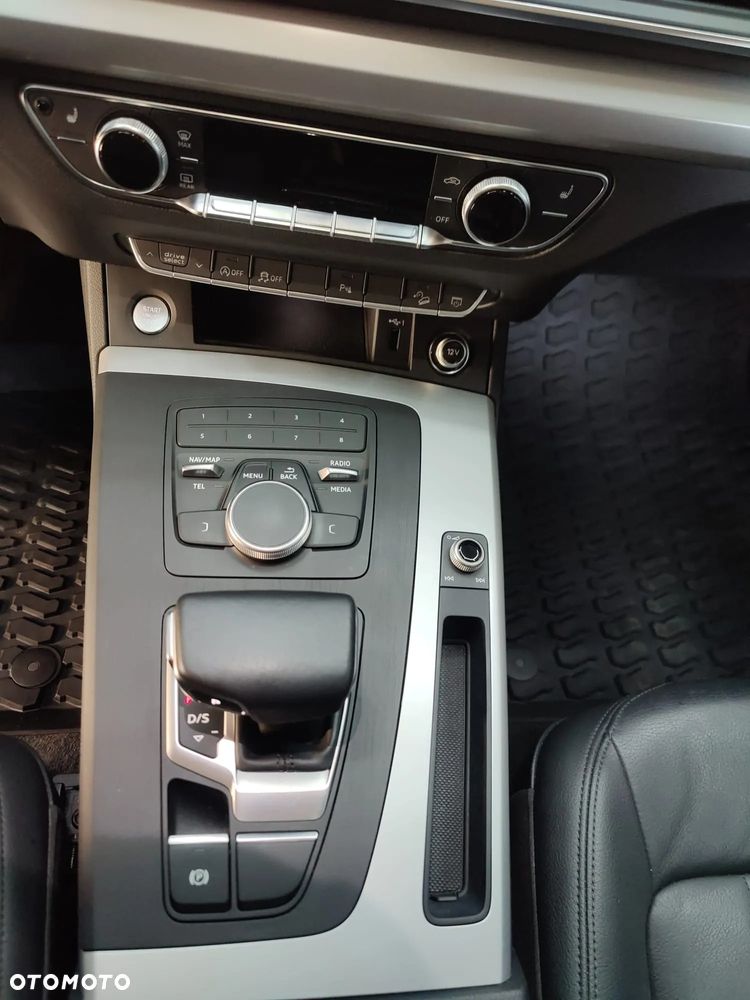 Audi Q5 2.0 TFSI Quattro Design S tronic - 8