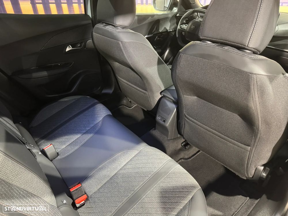 Peugeot 2008 1.2 Hybrid Allure e-DCS6 - 21