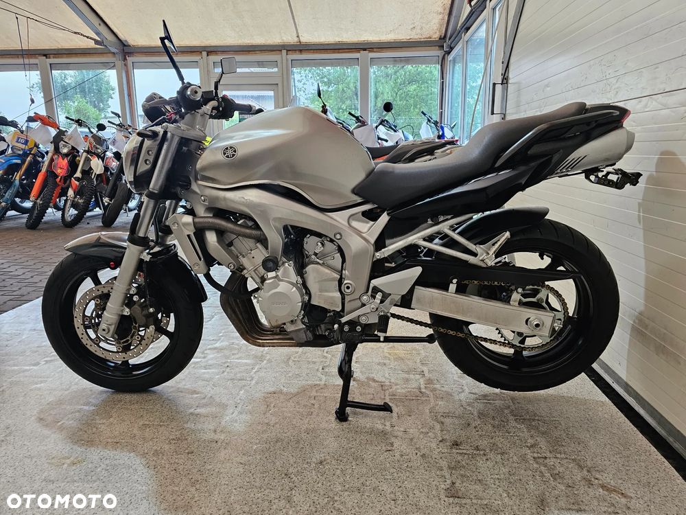 Yamaha FZ - 9