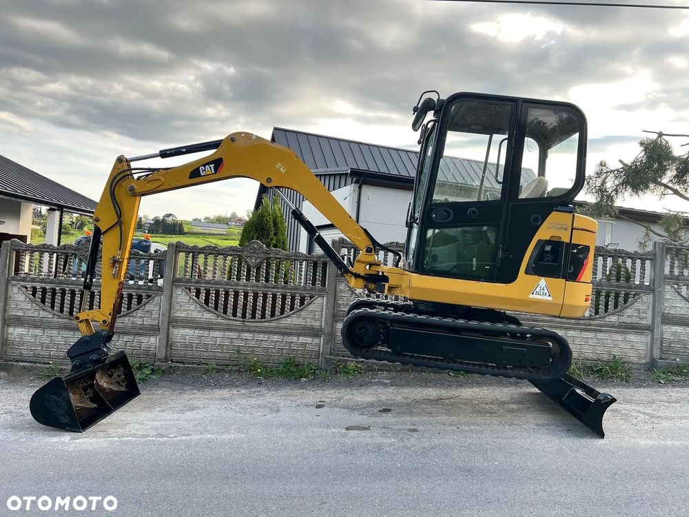 Caterpillar 302.5C * Minikoparka CAT 302.5 * 3 Tony * Długie Ramie * Stan Bardzo Dobry * - 17