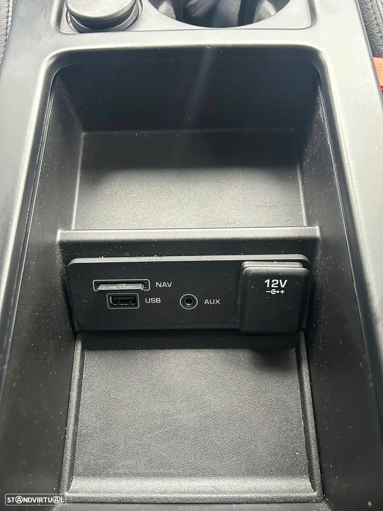 Land Rover Discovery Sport TD4 Aut. HSE - 37