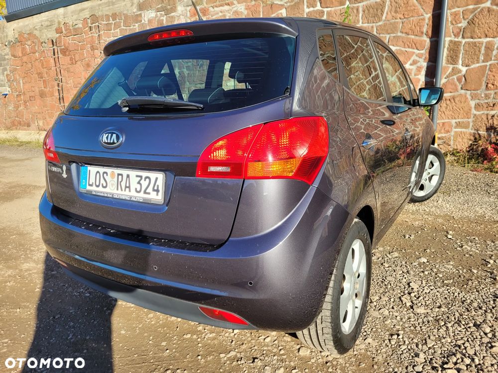 Kia Venga 1.6 CVVT Fifa World Cup Edition - 9