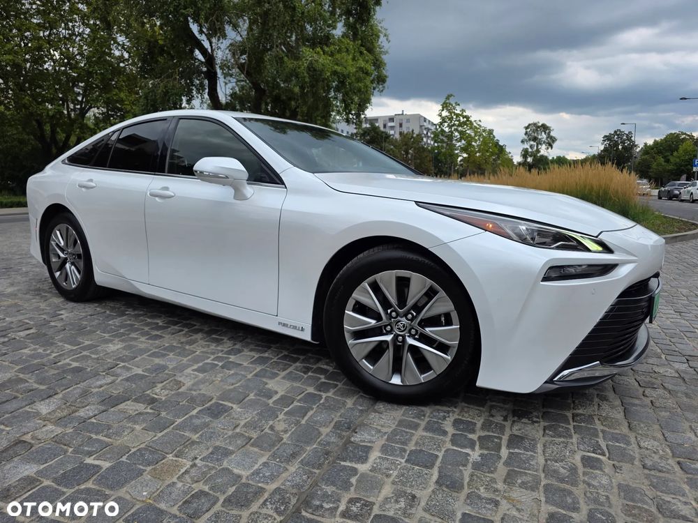 Toyota Mirai - 1