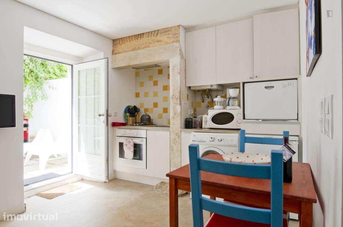 Apartamento com 1 quartos - localizado em Princípe Real Lisbon - Grande imagem: 5/21
