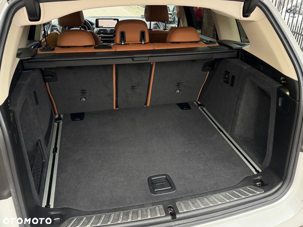 BMW X3 xDrive20d xLine - 35