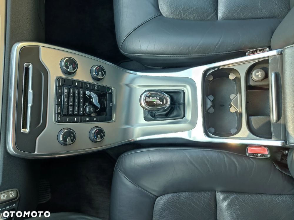 Volvo V70 D4 Geartronic Edition - 22