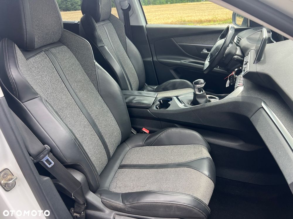 Peugeot 5008 BlueHDI 120 Stop & Start Allure - 31